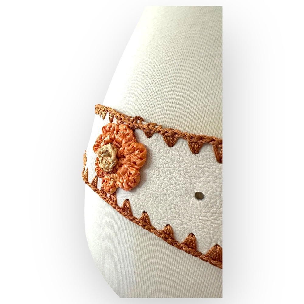 Vintage White Brown Genuine Leather Floral Whipstitch Belt Flowers Applique 90’s - Picture 2 of 10